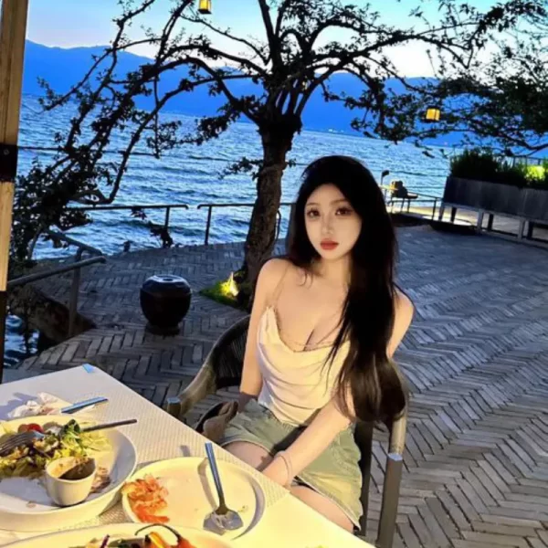 深圳高端外围女灵犀
