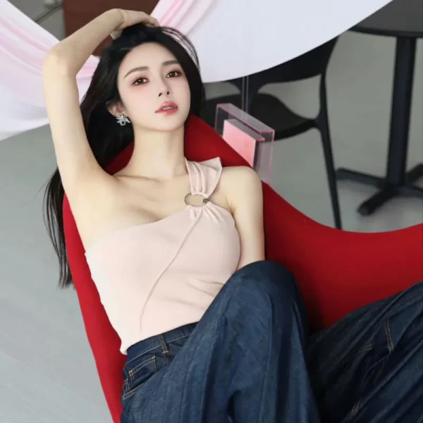 昆明高端外围女小雅