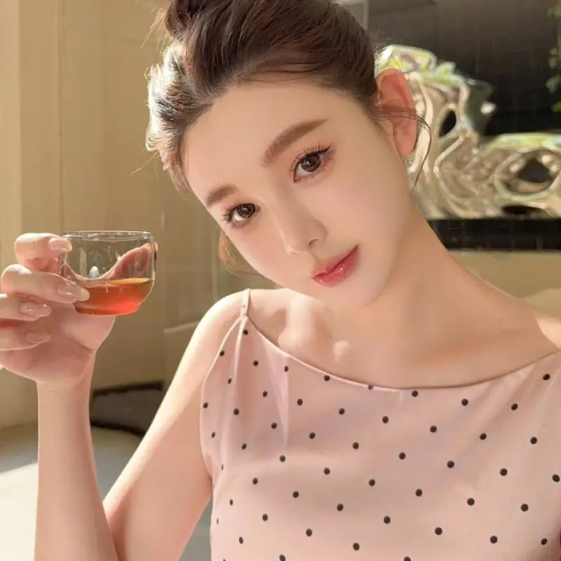上海高端陪玩女小雅